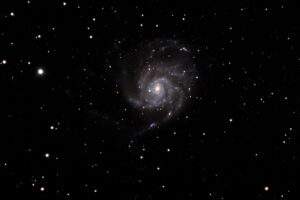 M101, 17 frames at 360 seconds each with LP filter, 90 gain, no moon, Core easy to process, Color easy to process.